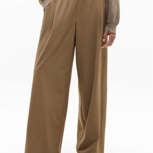 Athleta Stratosphere Wide Leg in Bone L Tall NWT!